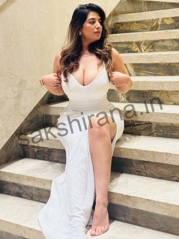Indore aged housewife Call Girl